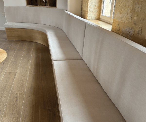 Banquette professionnelle sur mesure, tapissier à Bordeaux