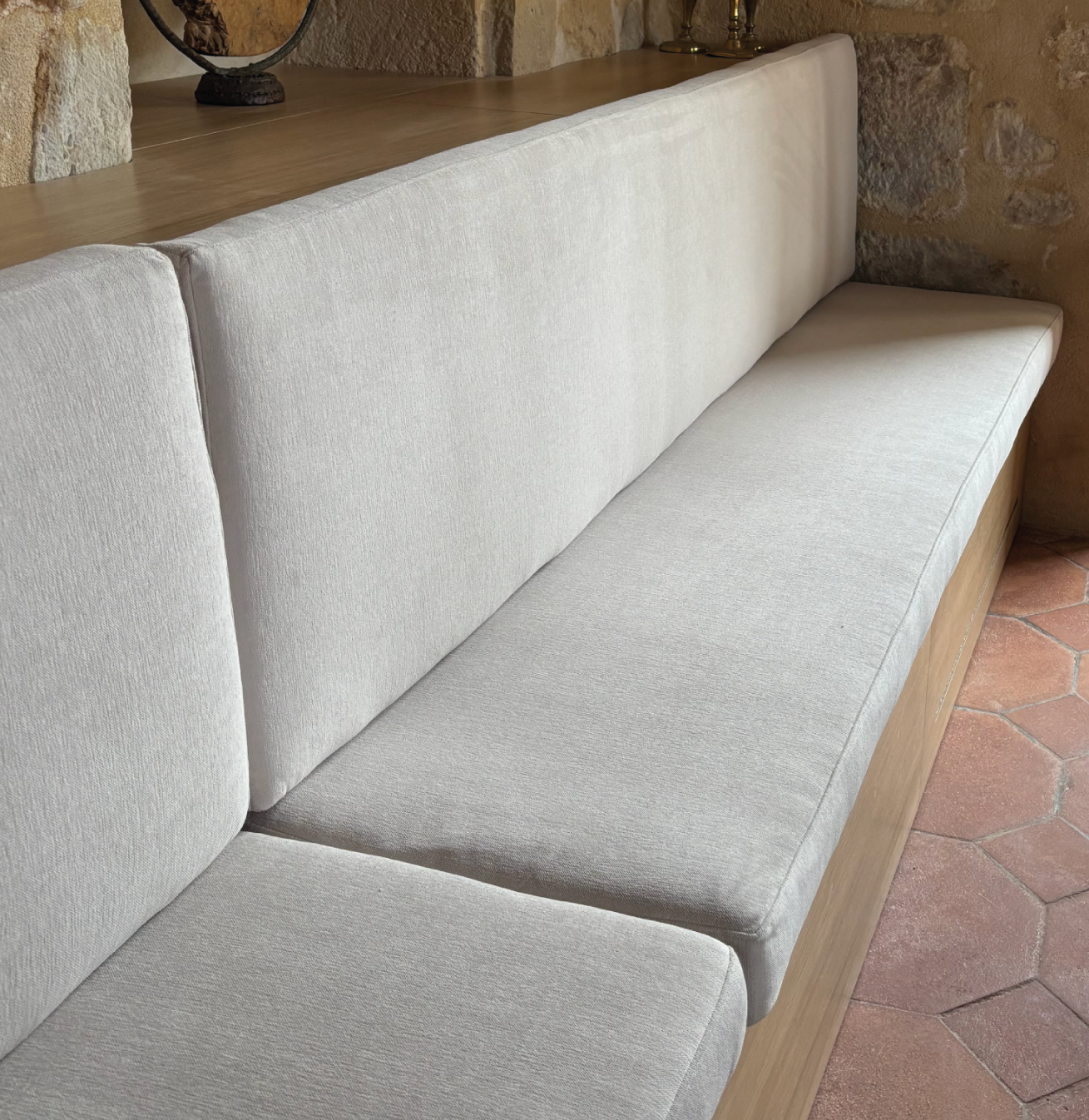 Réalisation d'une banquette professionnelle sur mesure à Bordeaux