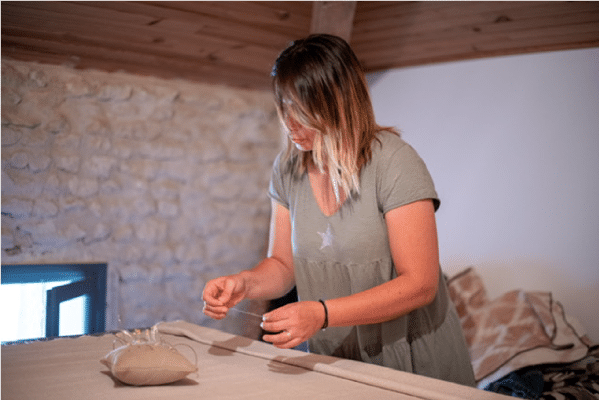 Élodie Sznaider Trotin, artisan tapissier décorateur à Bordeaux